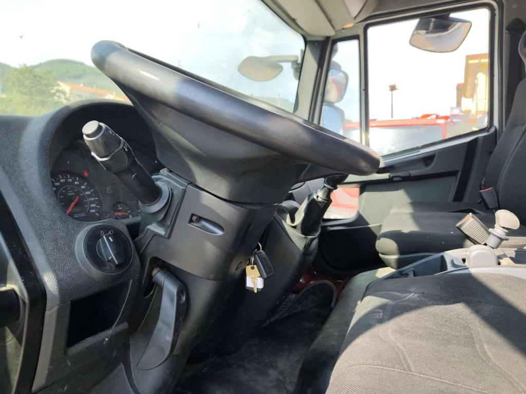 Iveco EUROCARGO 120-190L Foto 8