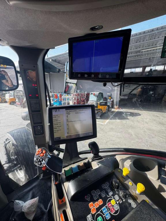 Case IH MAXXUM 145 CVX Foto 6