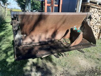 Komatsu WB70 in vendita da Omeco Spa