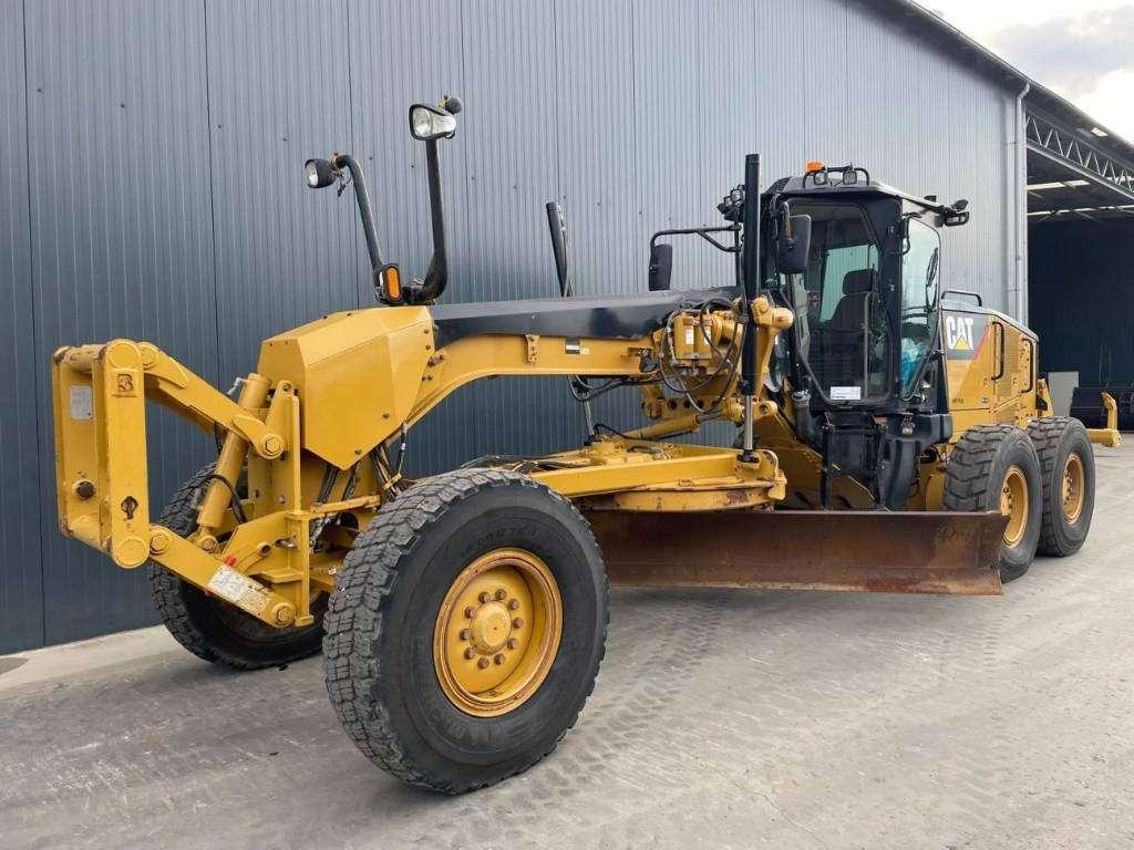 Caterpillar 140M Foto 1