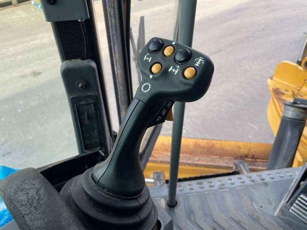 Caterpillar 140M Foto 24