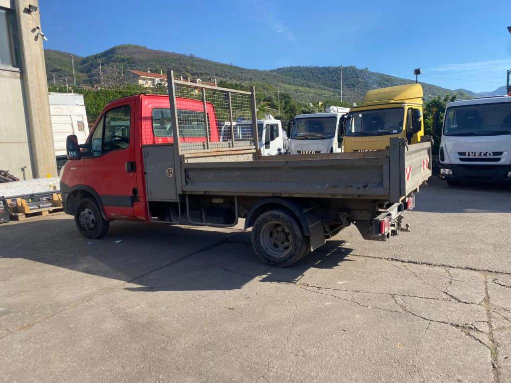 Iveco DAILY 35C13 Foto 12