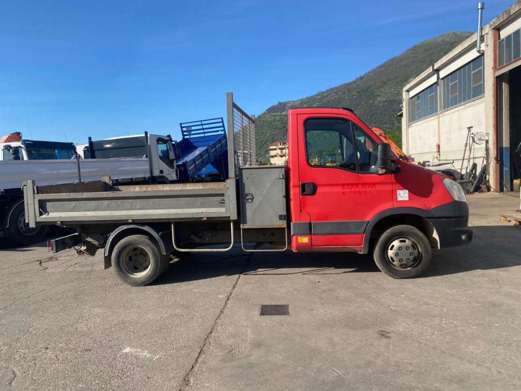 Iveco DAILY 35C13 Foto 6
