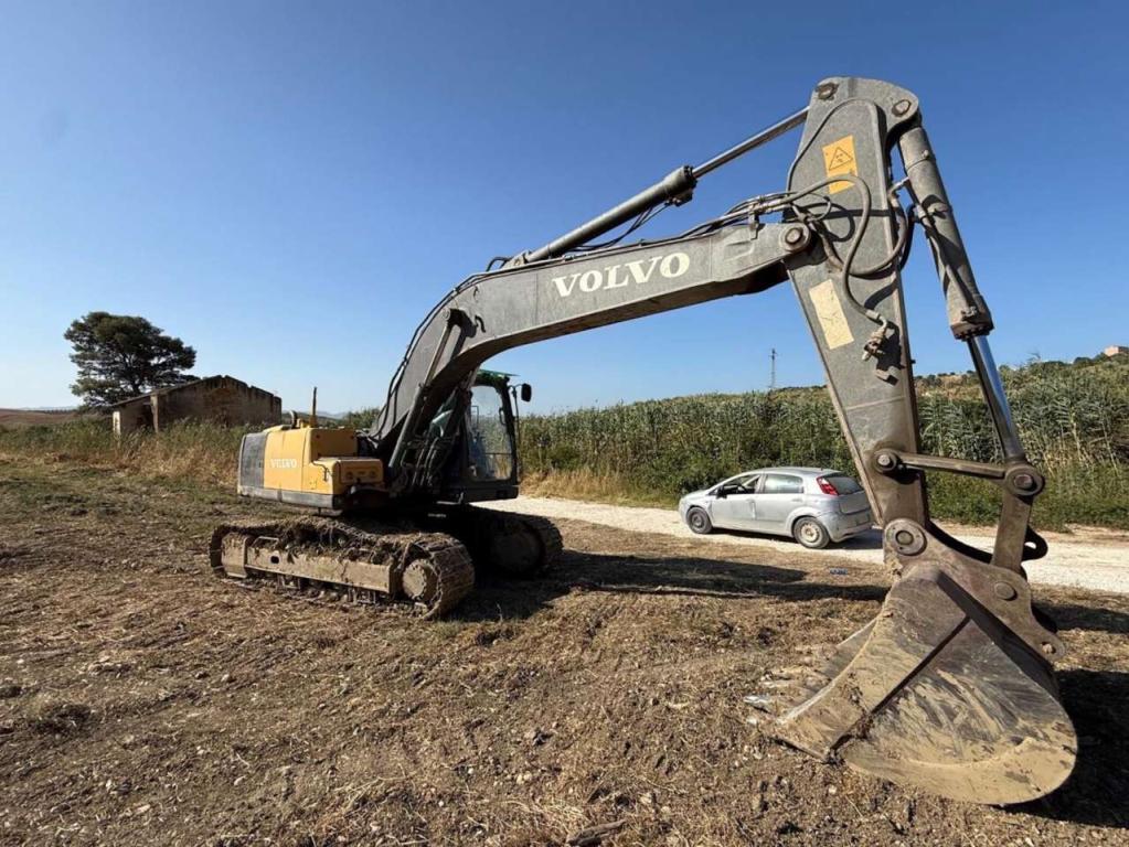 Volvo EC235CNL Foto 11