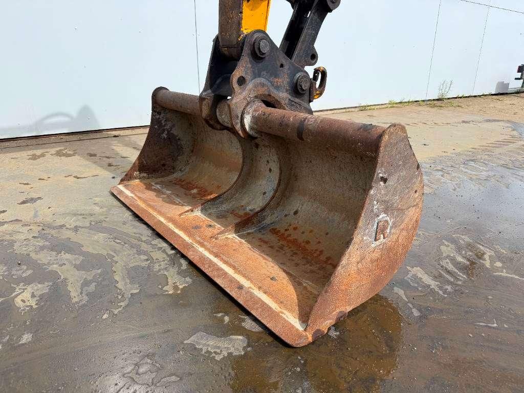 JCB 48Z-1 - Hammer Lines / Quick Coupler Foto 16