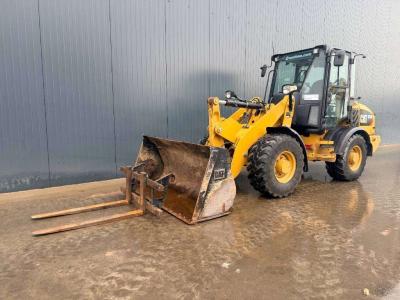 Caterpillar 907 M in vendita da Smitma B.V.