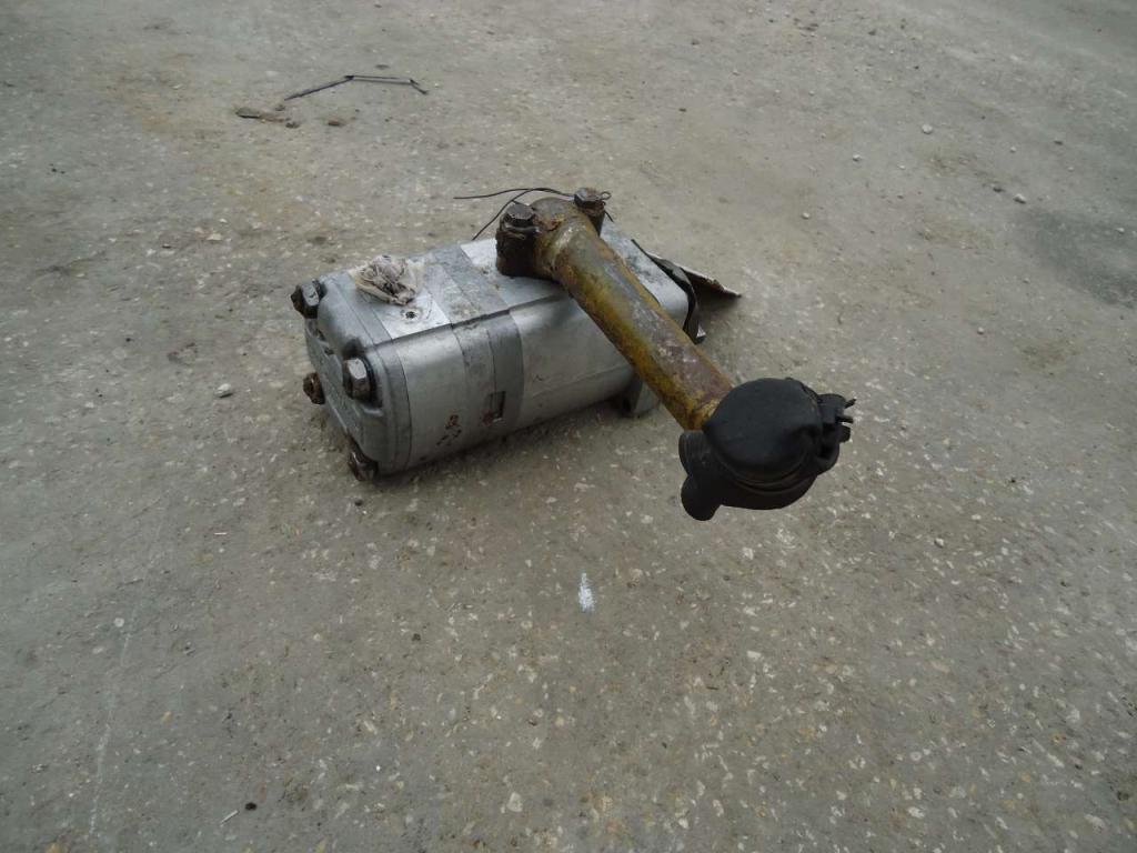 Pompa idraulica frizioni di sterzo per Fiat Allis FL20 Foto 1