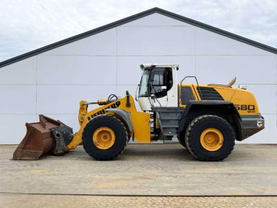 Liebherr L580 - Automatic Greasing / Heated Seat in vendita da Boss Machinery