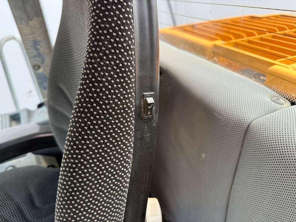 Liebherr L580 - Automatic Greasing / Heated Seat Foto 14