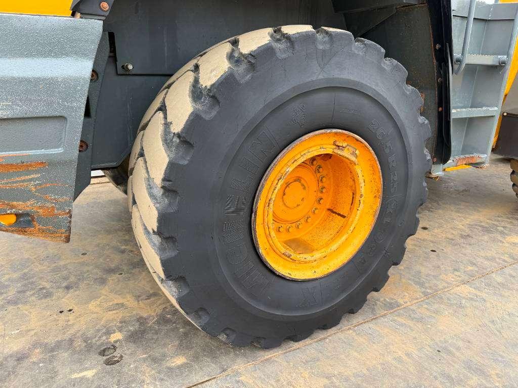 Liebherr L580 - Automatic Greasing / Heated Seat Foto 23