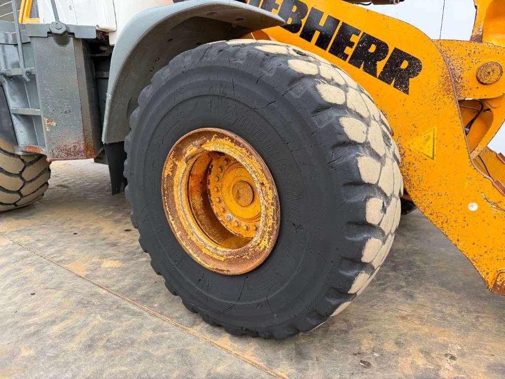 Liebherr L580 - Automatic Greasing / Heated Seat Foto 24