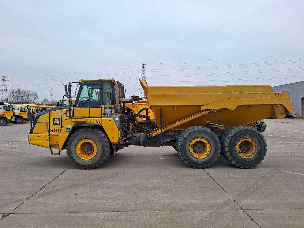 Komatsu HM 300-3 Foto 1