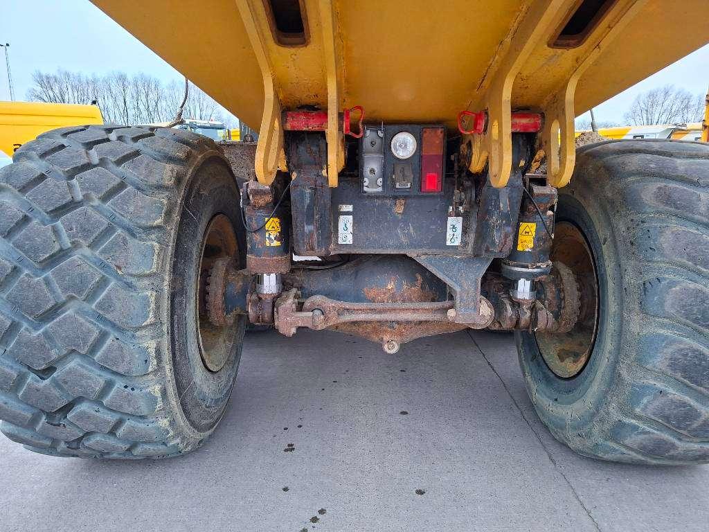 Komatsu HM 300-3 Foto 19