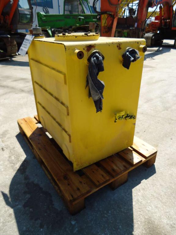 Serbatoio olio idraulico per New Holland 385B Foto 2