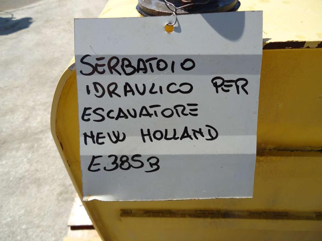 Serbatoio olio idraulico per New Holland 385B Foto 5