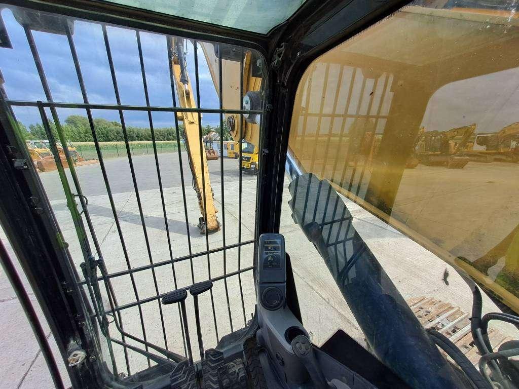 Caterpillar 330DL UHD Foto 23