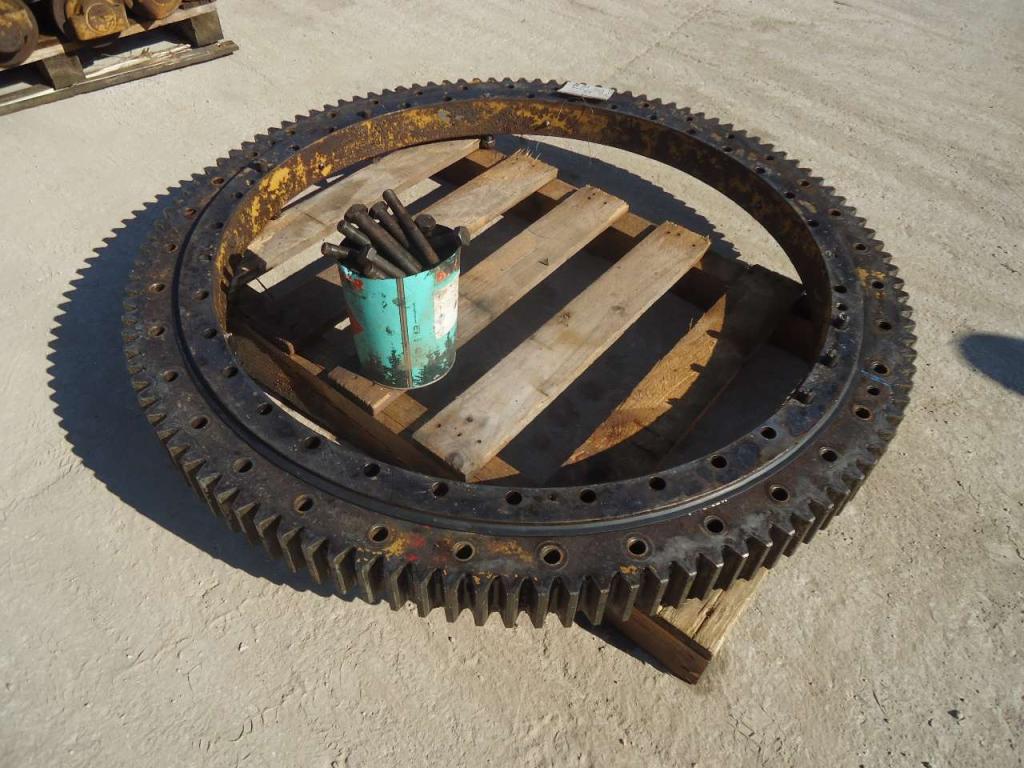Ralla per Fiat Allis FE28 - N. DENTI 114 - N. FORI INT. 36 - EST. 36 Foto 2