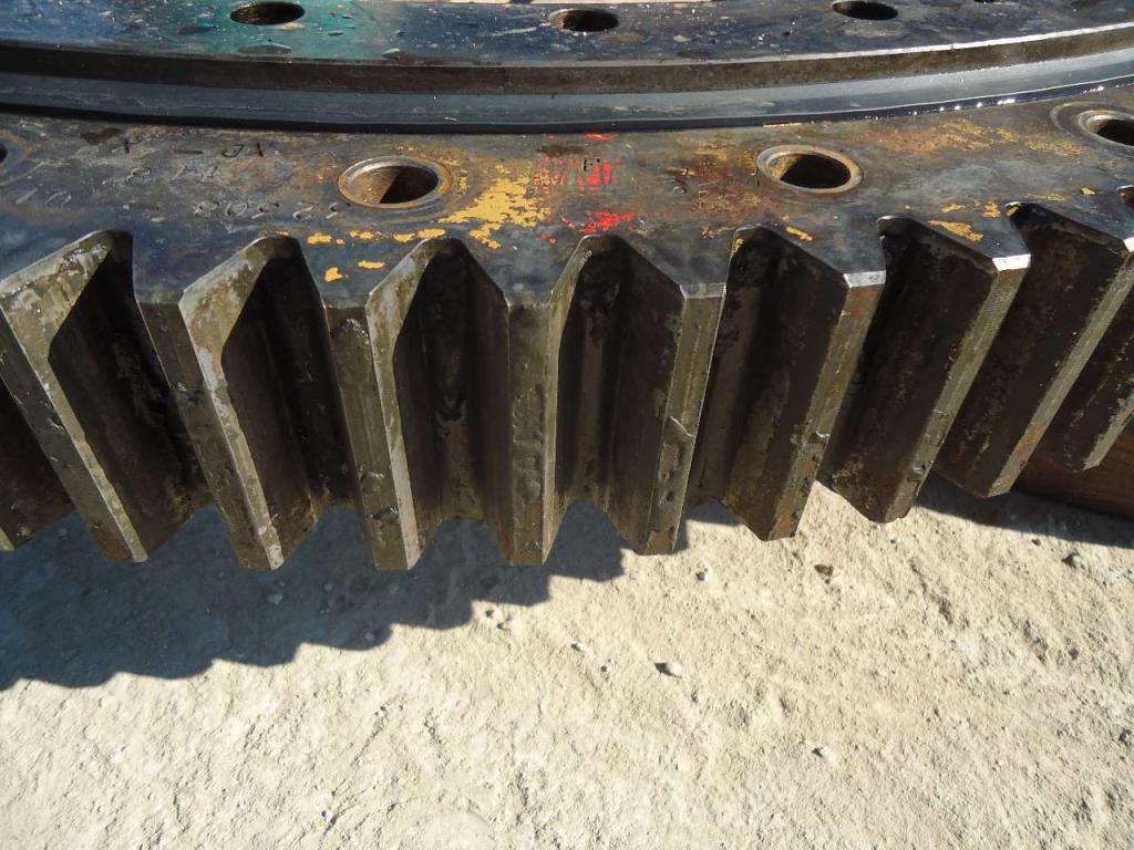 Ralla per Fiat Allis FE28 - N. DENTI 114 - N. FORI INT. 36 - EST. 36 Foto 3