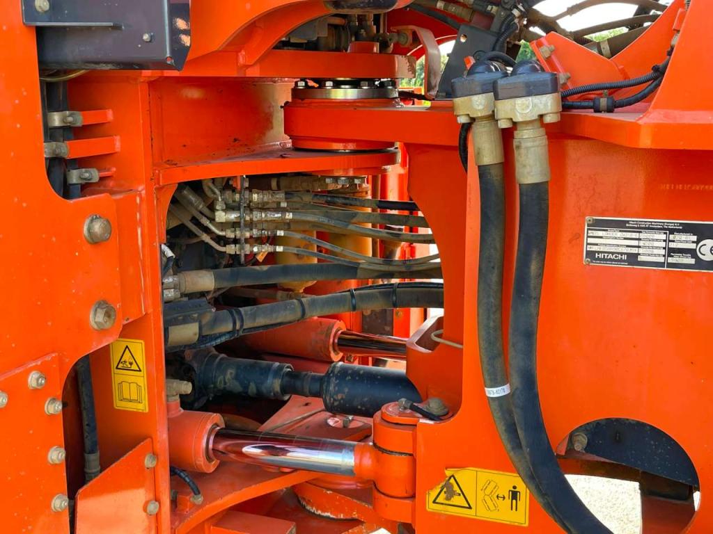 Hitachi ZW310-6 Foto 16