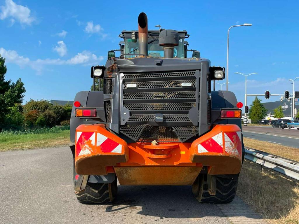 Hitachi ZW310-6 Foto 4