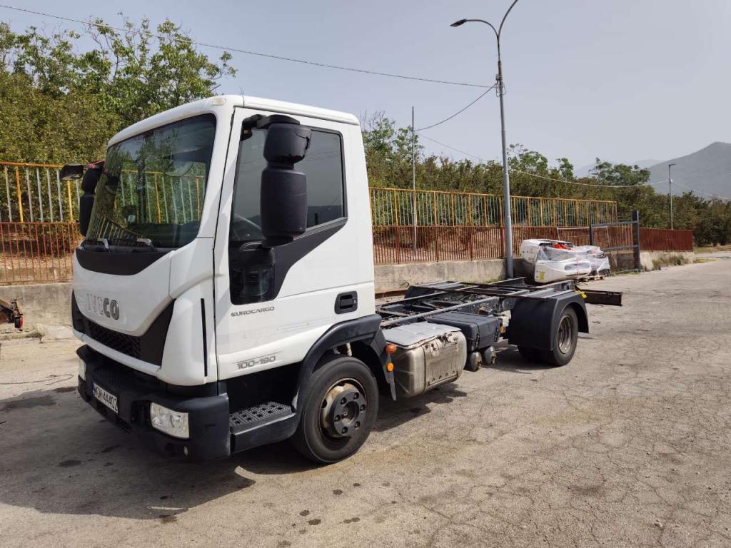Iveco EUROCARGO 100E19 Foto 26