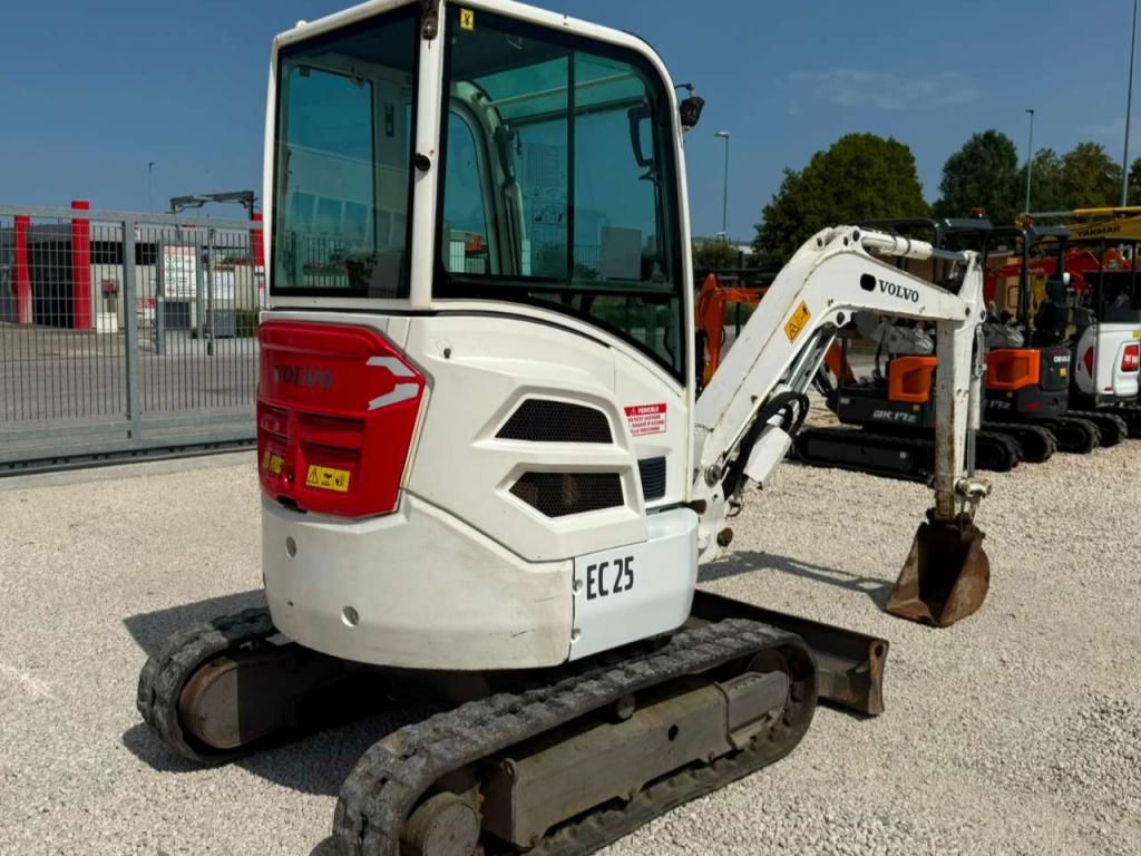 Volvo ECR25D Foto 3