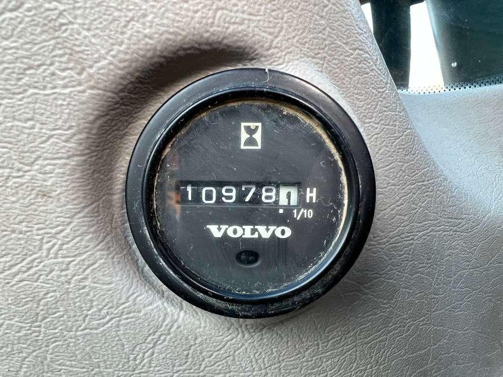 Volvo EW140D - Excellent Condition / Tilting Bucket Foto 19