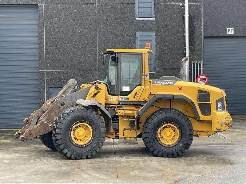 Volvo L 120 G Foto 2