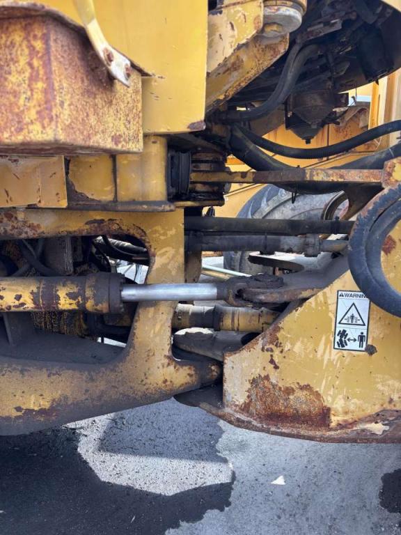 Volvo Steering hydraulic cylinde for Volvo L120D, L120C Foto 3