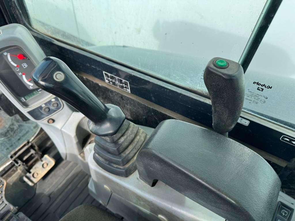 Kubota KX027-4 - Hammer Lines / Quick Coupler Foto 10