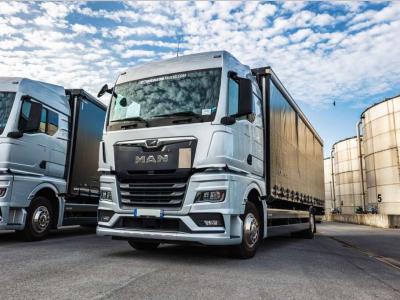 Man TGX 18.400 XLX+HAYON in vendita da Braem NV