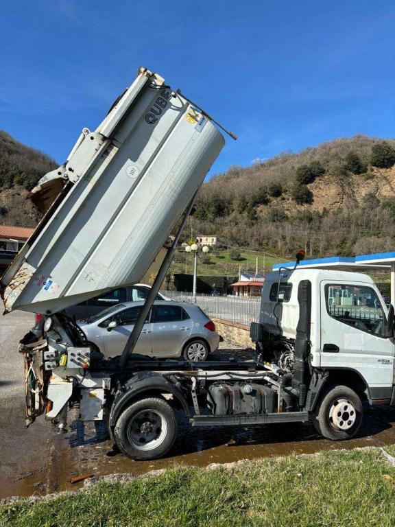 Mitsubishi FUSO FE 74 Foto 6