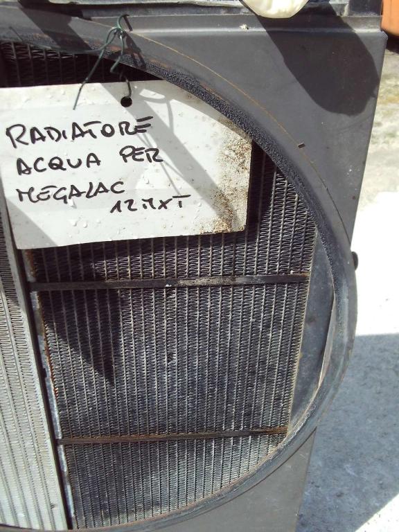 Radiatore acqua per Mecalac 12MXT Foto 1
