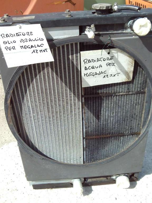Radiatore acqua per Mecalac 12MXT Foto 2