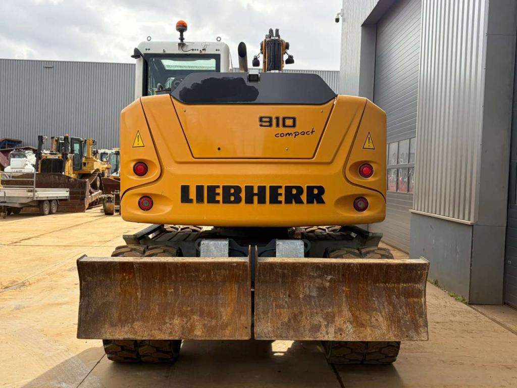 Liebherr 910 Compact Foto 7
