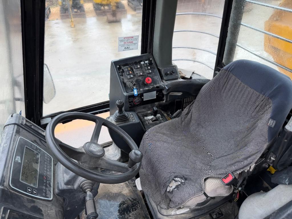 JCB ADT722 Foto 7