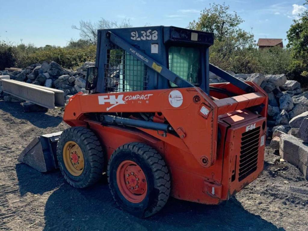 Fiat Kobelco SL35B Foto 2