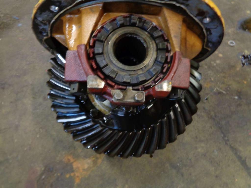 Coppia conica per Volvo 4400 Foto 2