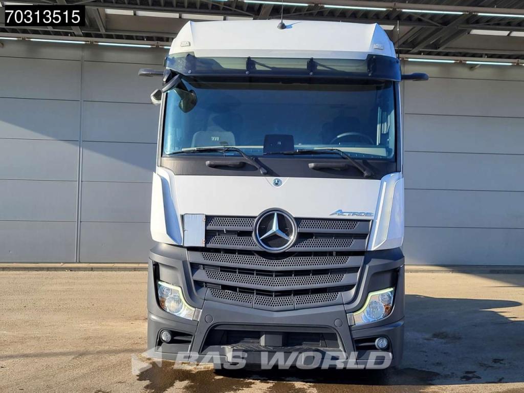 Mercedes-Benz Actros 1845 4X2 Bigspace Lowdeck Mirrorcam 2x Tank Foto 10