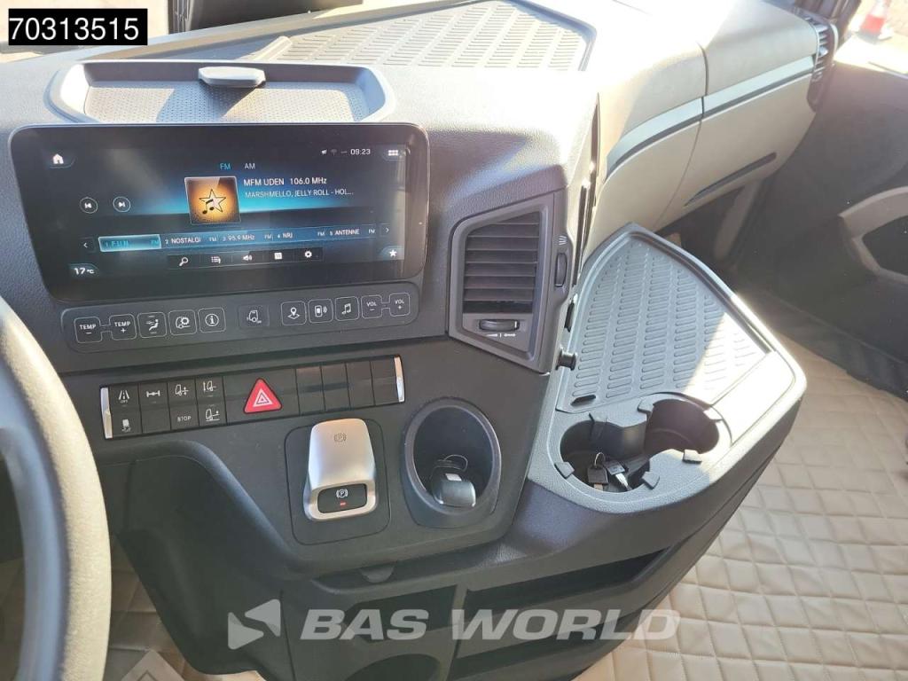 Mercedes-Benz Actros 1845 4X2 Bigspace Lowdeck Mirrorcam 2x Tank Foto 18