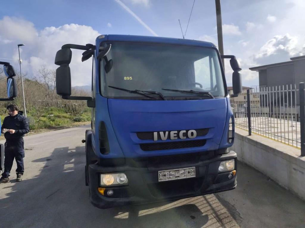 Iveco EUROCARGO 140E25 Foto 13
