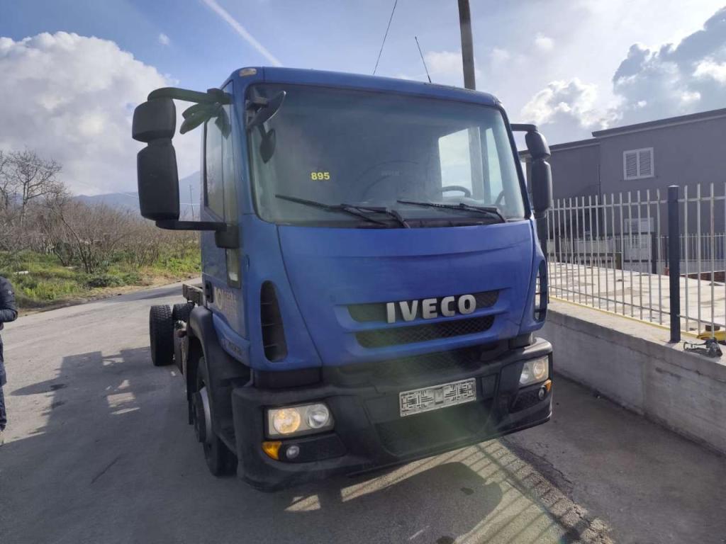 Iveco EUROCARGO 140E25 Foto 14