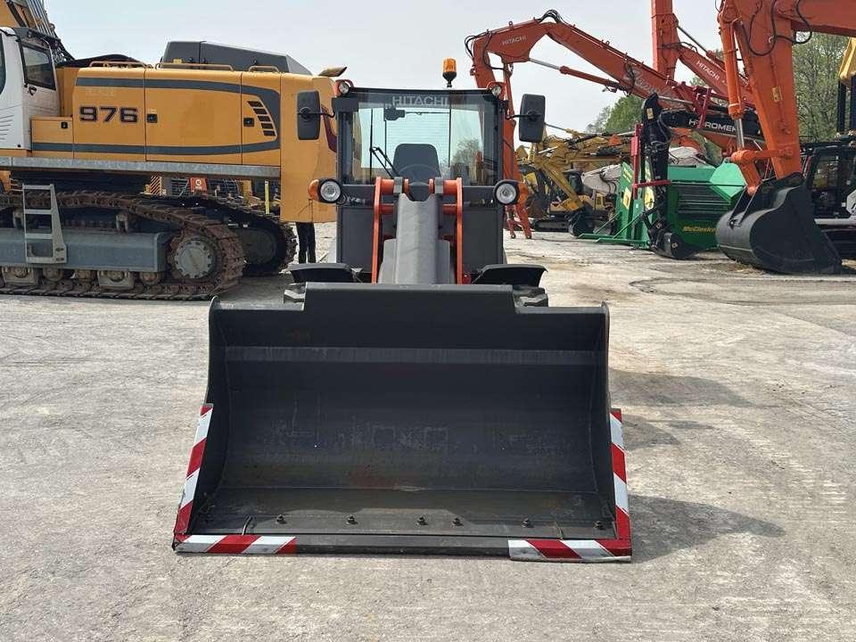 Hitachi ZW75-6C Foto 18
