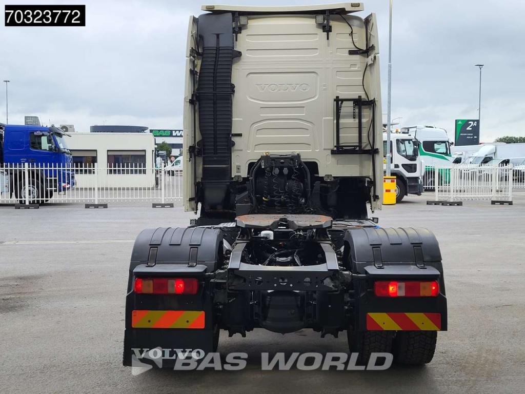 Volvo FH 500 FH 4X2 2x Tanks I-Parkcool 80% Tyres Foto 12