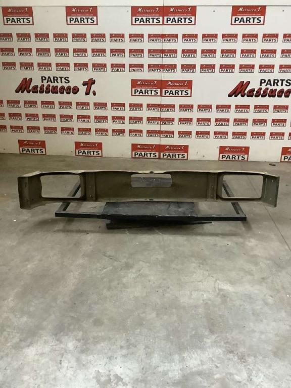 Paraurti per Iveco 260/330 F 35 Foto 3