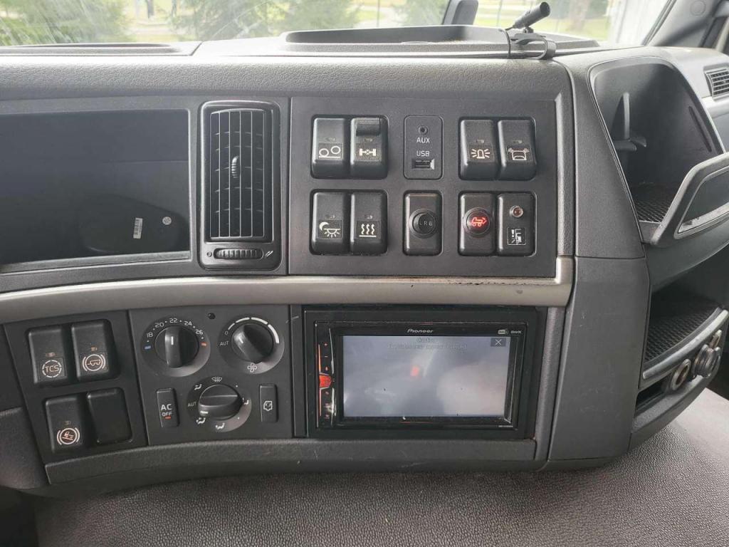 Volvo FM450 6X2 CARRIER 950 Foto 9