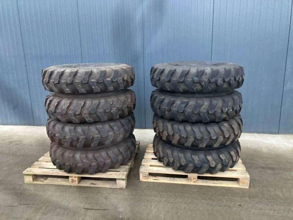 Pneumatico per Apollo 1000 x 20 Set / 10.00 x 20: 4x2 Tyres Foto 1